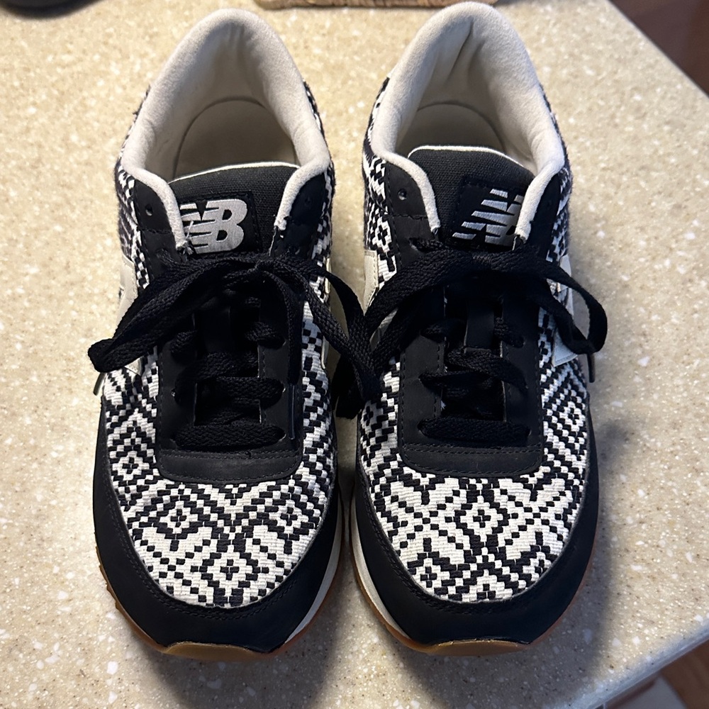New Balance Monochrome Geometric Sneakers